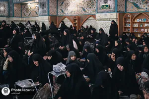 بزرگداشت رهبر شهید انقلاب در رواق نجمه&zwnj;خاتون حرم مطهر رضوی