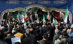 دیدار جمعی از خادمیاران هرمزگان با خانواده شهدای مفقودالاثر ناوشکن دنا