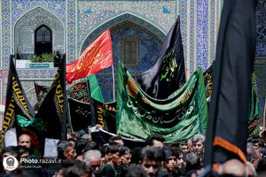 حرم مطهر رضوی در روز شهادت امام رضا علیهم&zwnj;السلام