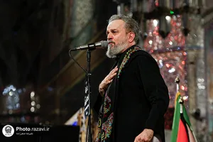 عزاداری زائران عرب&zwnj;زبان در حرم مطهر رضوی

