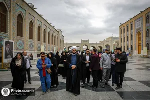 &laquo;قرار عاشقی&raquo; هنرمندان خراسان رضوی در حرم مطهر رضوی