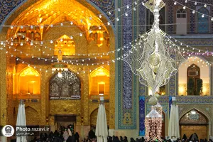 حال و هوای حرم مطهر رضوی در شب ولادت امام حسین(علیه&zwnj;السلام)