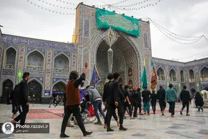 حال و هوای حرم مطهر رضوی در شب میلاد امام رضا علیه&zwnj;السلام