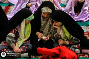 نشست قرآنی دخترانه در حرم مطهر رضوی