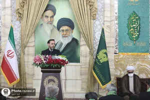 تصاویری از شهید مالک رحمتی در حرم مطهر رضوی
