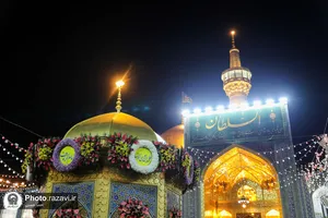 حال و هوای حرم مطهر رضوی در شب میلاد امام رضا علیه&zwnj;السلام -2