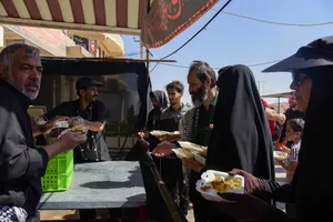 خدمت رسانی به زائران اربعین حسینی