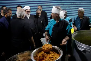 بازدید تولیت آستان قدس رضوی از موکب های خدمت رسان به زائرین پیاده حضرت رضا علیه السلام