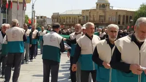 همدان غرق در نوای &laquo;یا رضا (ع)&raquo; + تصاویر