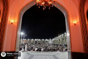 مراسم عزاداری دهه اول محرم زائران غیر ایرانی در حرم مطهر رضوی