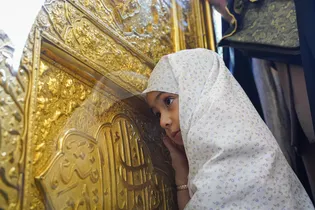 روز دختر در حرم امام مهربانی‌ها