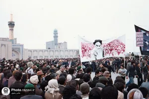 حرم مطهر رضوی؛ کانون انقلاب در مشهد-2
