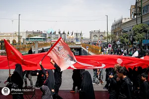 پیاده&zwnj;روی جاماندگان اربعین در مشهد -۱