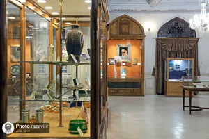 گنجینۀ هدایای مقام معظم رهبری در حرم مطهر رضوی