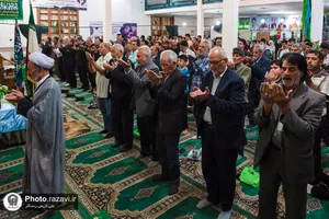 توزیع افطار متبرک حضرت در مساجد مشهد