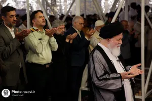 اقامه نماز عید قربان در حرم مطهر رضوی