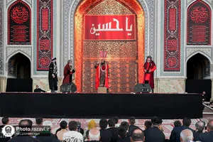 اجتماع دلدادگان اربعین در حرم مطهر رضوی