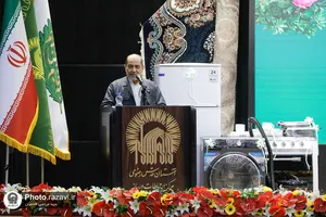 آیین اهدای 150 سری جهیزیه به زوجین فریمانی