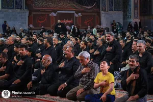 عزاداری سنتی شب هشتم محرم در &laquo;حسینیه حرم&raquo;