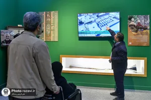 بازدید سرکار خانم مصطفوی دختر گرامی حضرت امام راحل(ره)از نمایشگاه رواق خدمت
