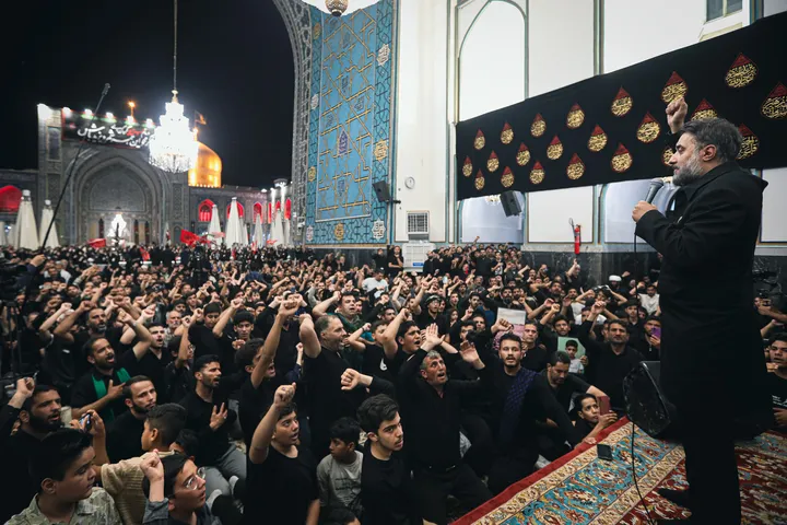 بزرگداشت رهبر شهید انقلاب در حرم مطهر رضوی