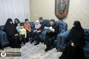 دیدار قائم&zwnj;مقام تولیت آستان قدس رضوی با خانواده دارای 8 فرزند