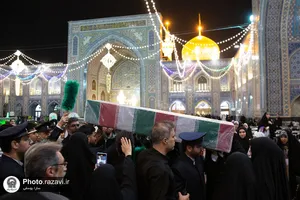 اعتکاف دختران نوجوان در حرم مطهر رضوی