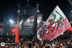 مراسم چهارپایه خوانی در حرم مطهر رضوی شب شهادت امام رضا علیه&zwnj;السلام 