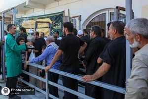 زائران حرم امامین عسکریین مهمان سفره امام رضا علیه&zwnj;السلام-2