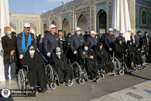 تشرف زائران حاشیه شهر مشهد به حرم مطهر رضوی