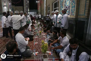 پذیرای از زوار بارگاه منور رضوی در صحن امام حسن مجتبی(علیه&zwnj;السلام)