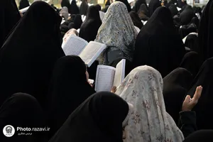 قرائت دعای ام داوود در حرم مطهر رضوی-1