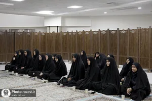 نشست صمیمی قائم&zwnj; مقام تولیت آستان قدس رضوی با کارکنان