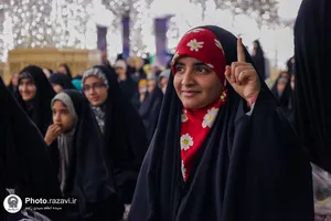 جشن هزار نفری دختران در حرم مطهر رضوی