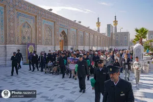 تشرف خانواده شهدا و جانبازان لامرد فارس به حرم مطهر رضوی
