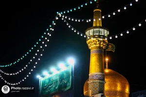 حرم مطهر رضوی در شب ولادت امام حسین(علیه&zwnj;السلام)