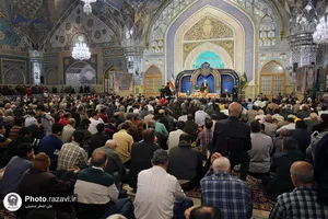 حال و هوای حرم مطهر رضوی در شب ولادت امام حسین(علیه&zwnj;السلام)