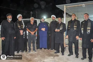 حضور کاروان خدام حرم مطهر رضوی در مسیر پیاده&zwnj;روی اربعین حسینی-1
