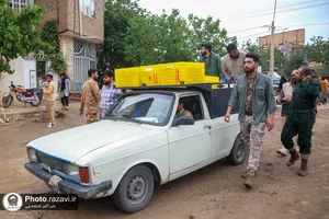 حضور آستان قدس رضوی در مناطق سیل زده مشهد