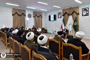 نشست صمیمی آیت الله آملی لاریجانی با طلاب مدرسه عالی فقاهت