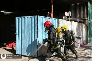 مانور مشترک اطفاء حریق در شرکت صنایع غذایی رضوی