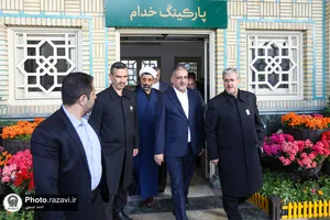 تشرف وزیر ورزش و جوانان عراق به حرم مطهر رضوی