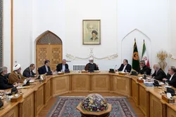 اجتماع فريق عمل الإمام الرضا( ع) بوزارة الخارجية في الحرم الرضوي الشریف