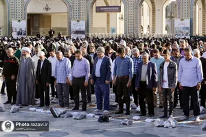 اقامه نماز عید سعید فطر در حرم مطهر رضوی - 2