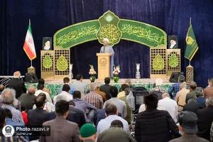 اقامه نماز آیات در حرم مطهر رضوی