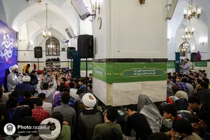 اعتکاف رمضانیه نوجوانان در حرم مطهر رضوی