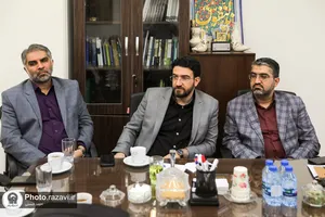 تشرف رئیس مجلس علما و امام جمعه لکنو هندوستان به حرم مطهر رضوی