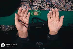 بزرگداشت رهبر شهید انقلاب در رواق نجمه&zwnj;خاتون حرم مطهر رضوی