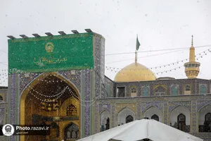بارش برف در حرم مطهر رضوی