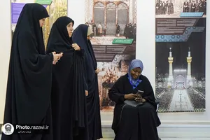 بازدید شرکت کنندگان چهل و یکمین دوره مسابقات بین المللی قرآن کریم از نمایشگاه رواق خدمت-2